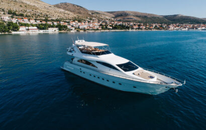 Lady Lona charter yacht