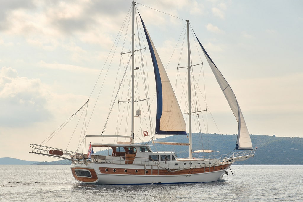sea-breeze-yacht-croatia-30